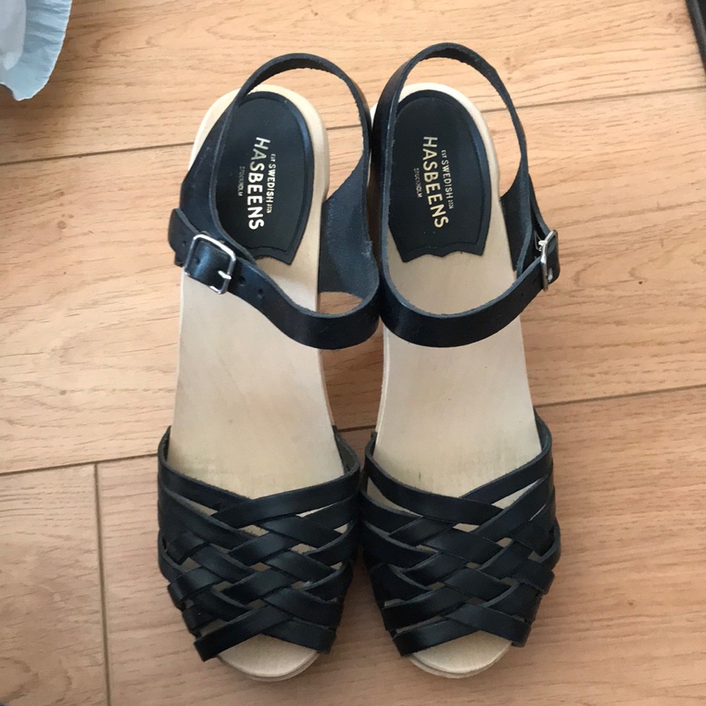 Swedish hasbeens black woven clogs
